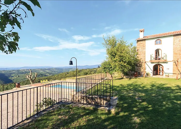 Lovely In Gracisce בית נופש