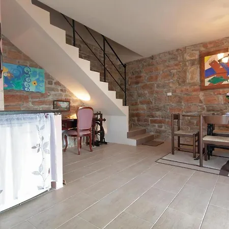 Tatil Evi Lovely In Kucibreg