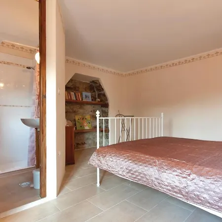 Lovely In * Kucibreg