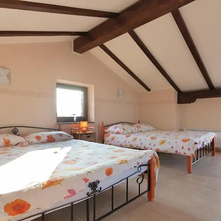 Tatil Evi Lovely In Kucibreg