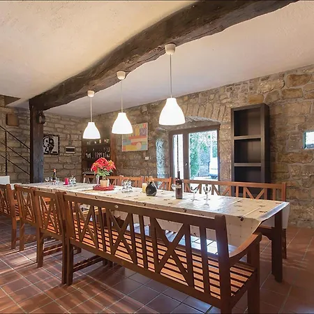 Lovely In Vakantiehuis