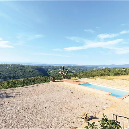 Lovely In * Kucibreg