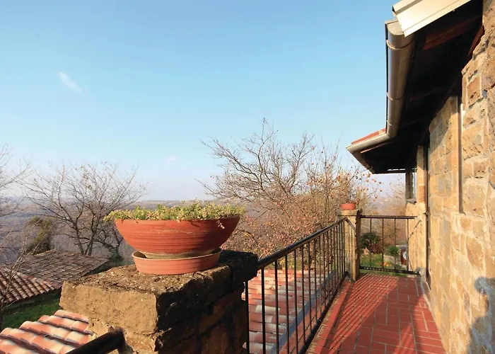 Dom wakacyjny Lovely In Gracisce