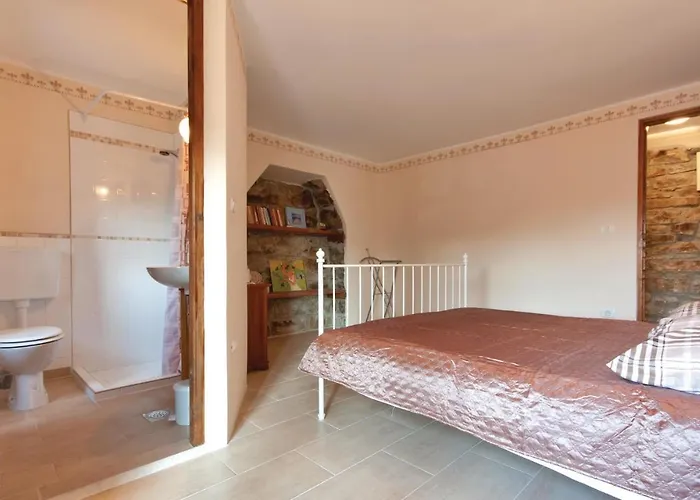 Lovely In * Kucibreg