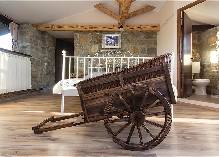 Lovely In Gracisce Kucibreg