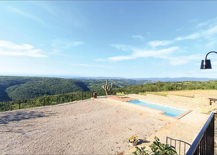 Lovely In * Kucibreg